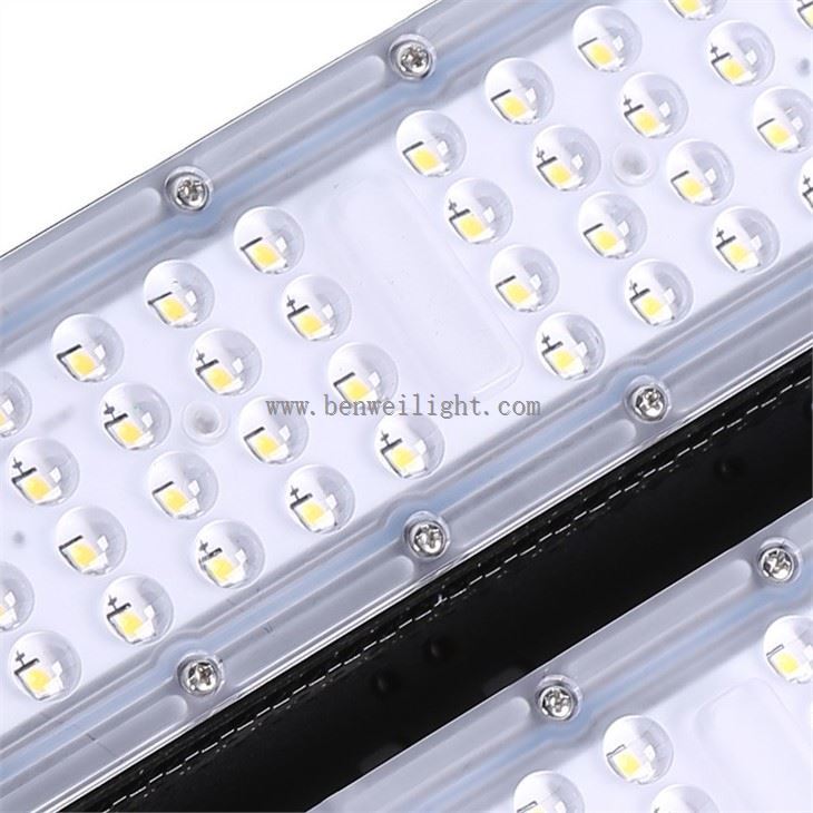 best light for outdoor basketball court
