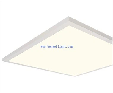 Плосък LED панел с размери 60x60 см